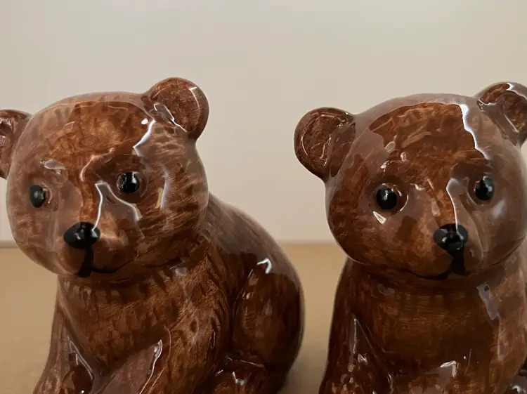 #91 Cracker Barrel Salt & Pepper Shakers Ceramic Bear Cubs