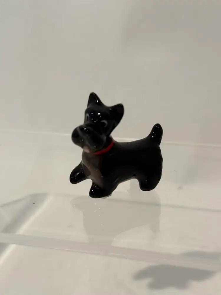Hagen-Renaker Mini #856 SCOTTISH TERRIER - Miniature Ceramic Dog Figurine