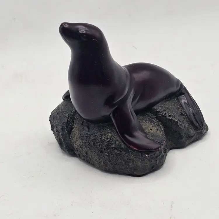 Boma seal Figurine Sculpture Vintage Resin