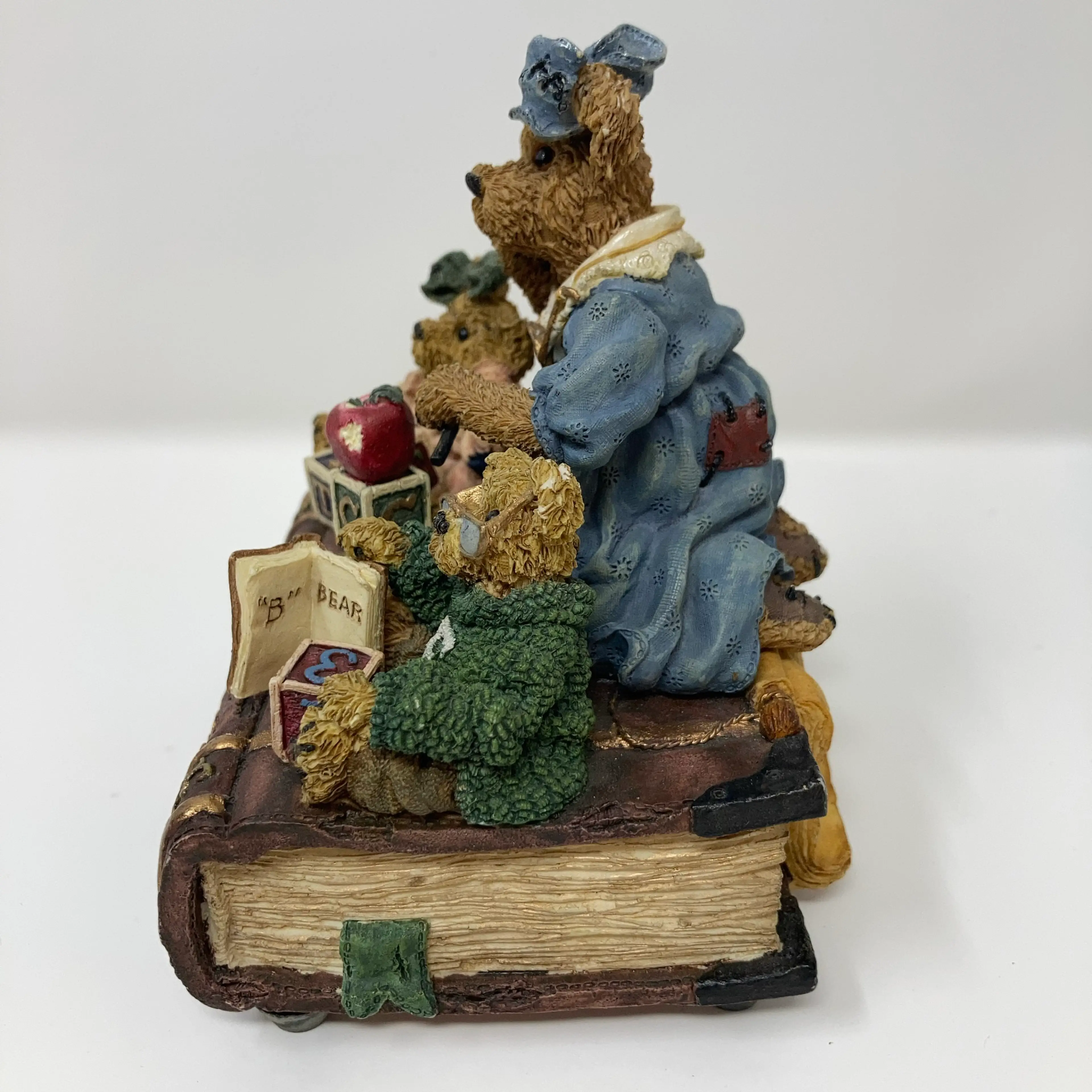 Image 4 of 9