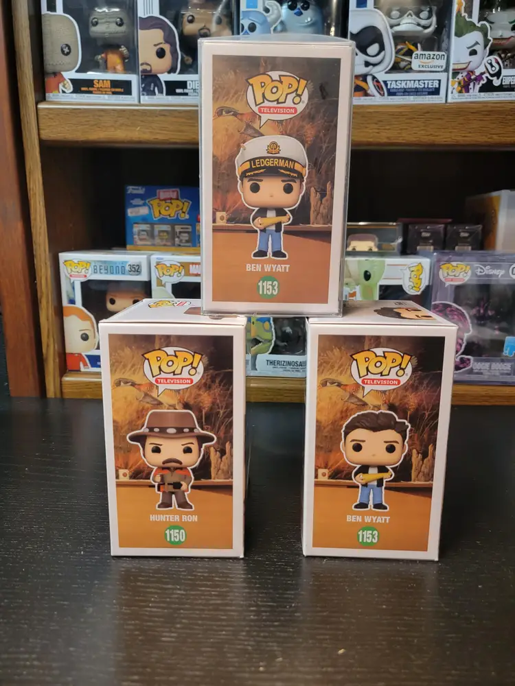 3 Funko POPs Parks And Recreation 1 Chase Limited Edition Ben Wyatt Big Apple Collectibles Con Sticker. 1 Ben Wyatt Big Appl Collectibles Con Sticker. 1 Hunter Ron. Chase Comes In Pop Protector