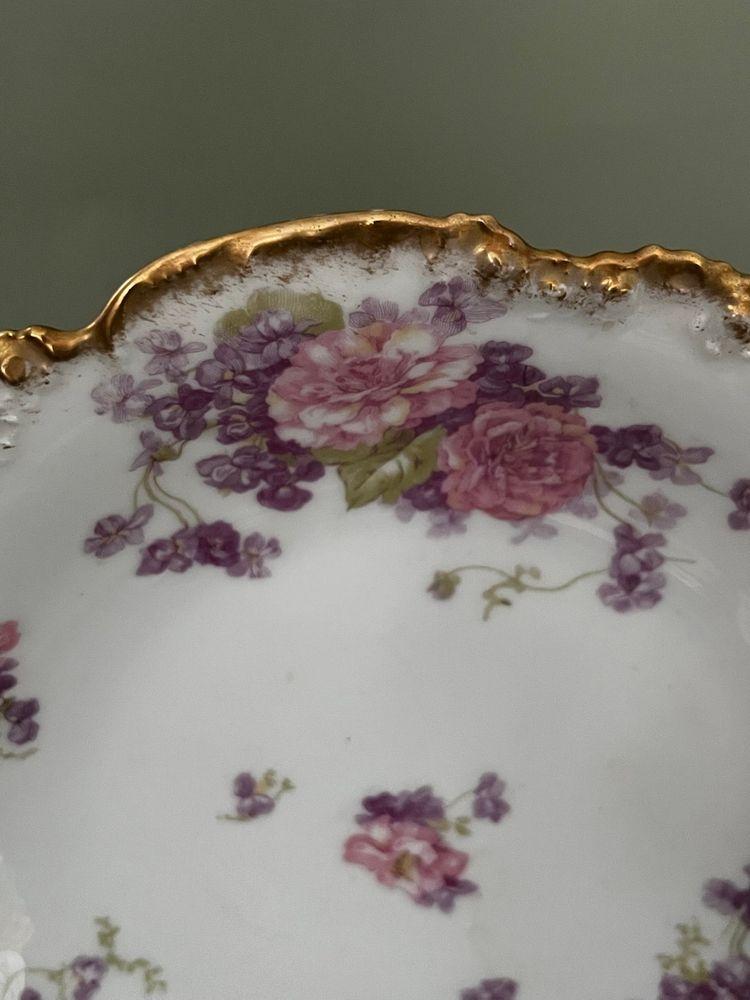 Beautiful Antique J. Pouyat Limoge France Scalloped Edge 9.75” Serving Bowl