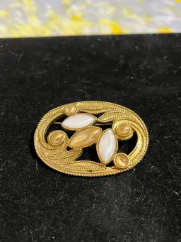Vintage 1960s Gold-Tone Brooch | Mid-Century Lucite & Florentine Finish