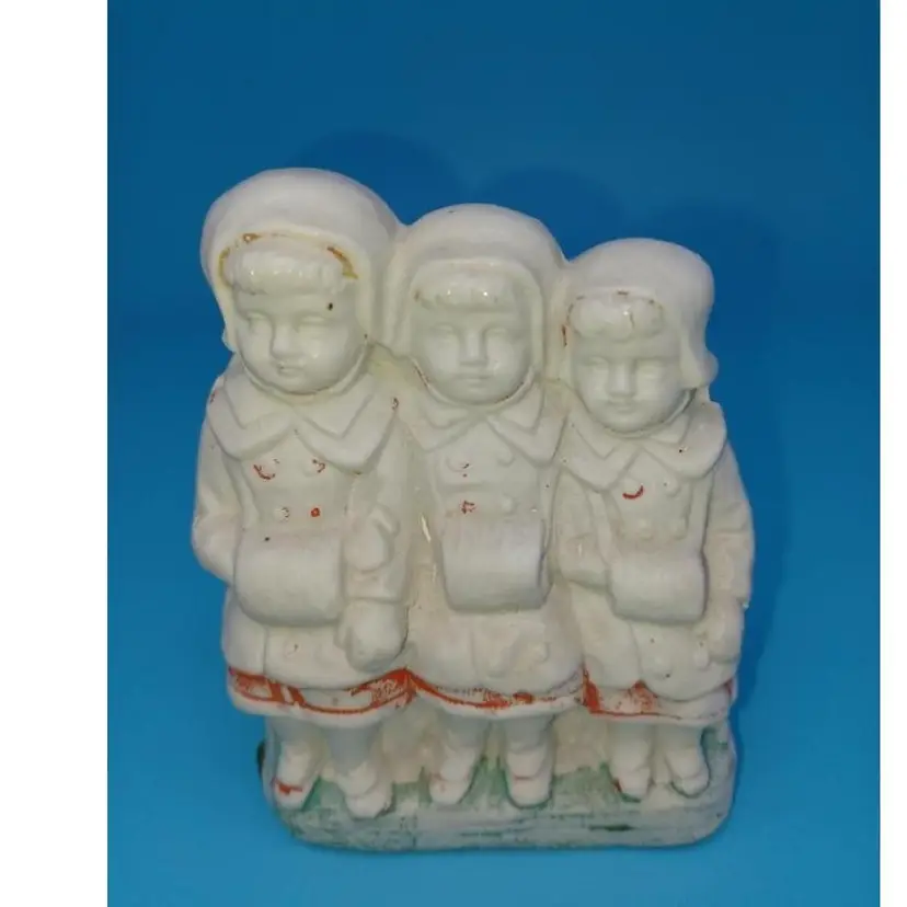 Vintage Winter Girls Bisque Ceramic Figurine 1930’s Vintage children figure D43