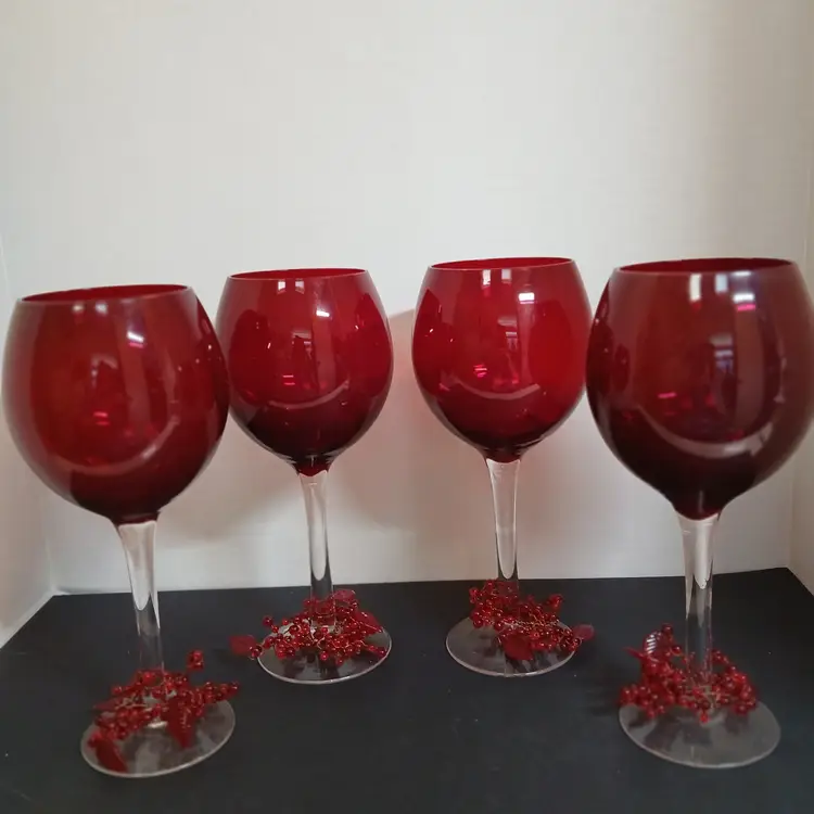 Christmas in July! Holiday Wine Glasses - Red glass on clear stems