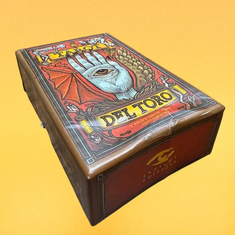 Insight Editions | Tarot Del Toro Tarot Deck Inspired By Guillermo Del Toro READ