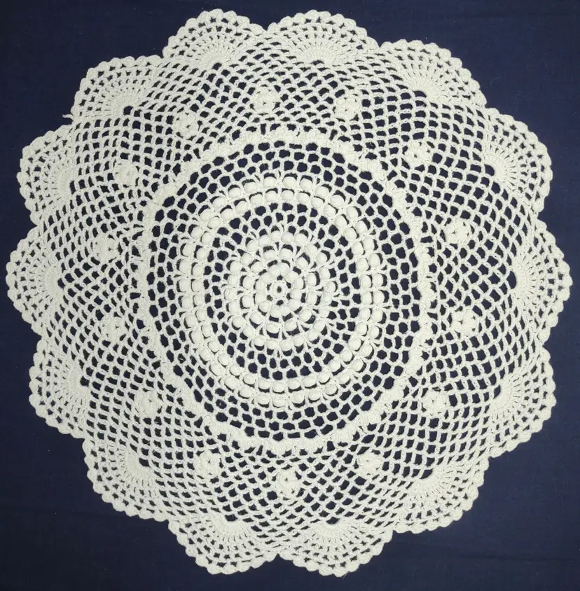 13.5" heavy cotton doilie - white - 26CG08 185