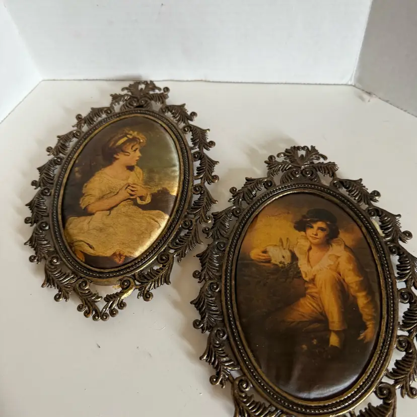 Classic Pair of Satin Fabric Printed Children Metal Frame Boy And Girl French Set Of 2