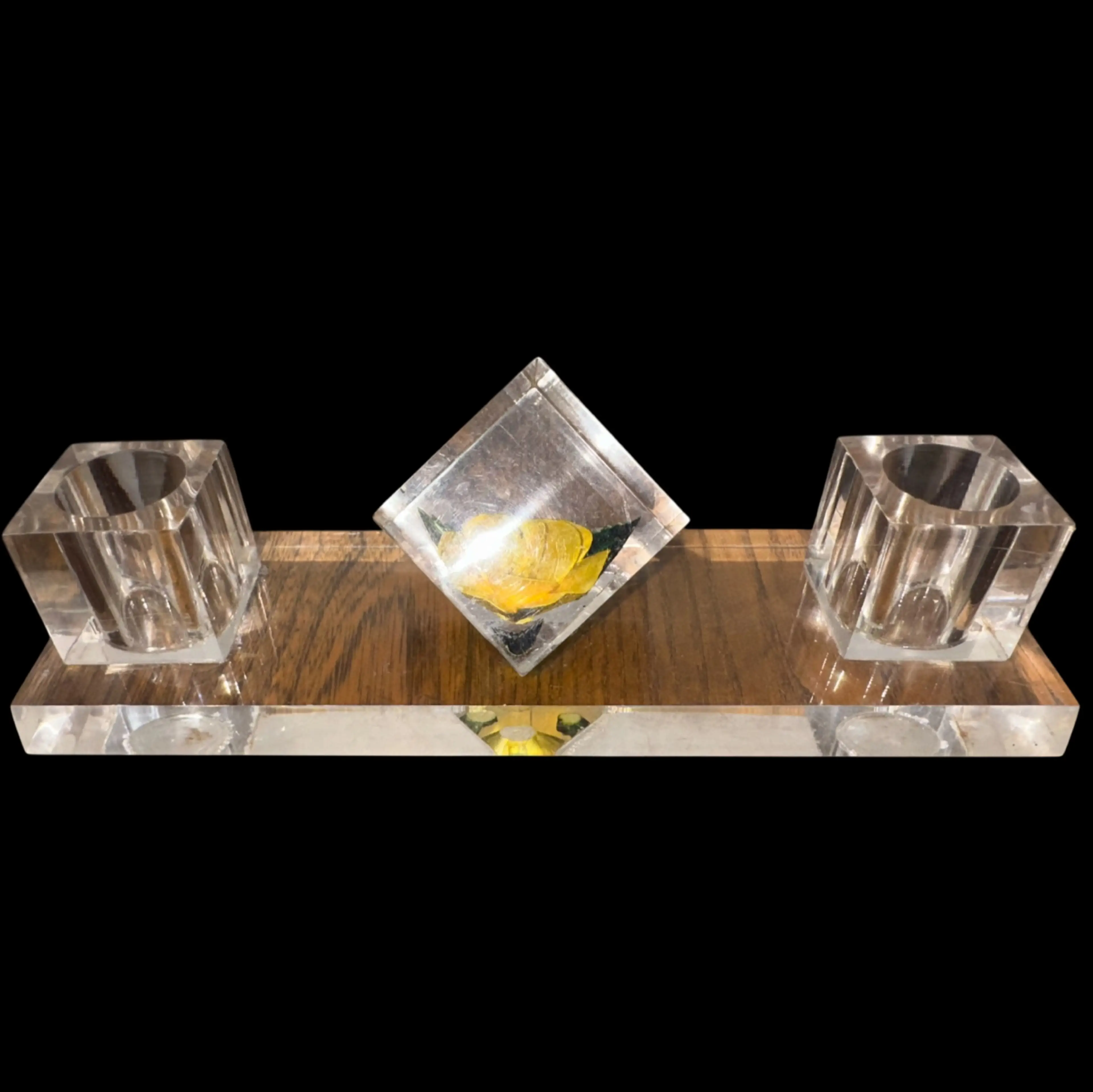 Image 2 of 6