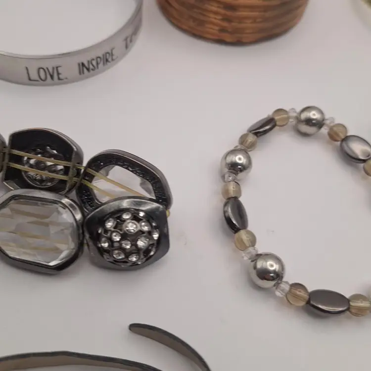 Lot Of 16 Used Unbranded Bracelets