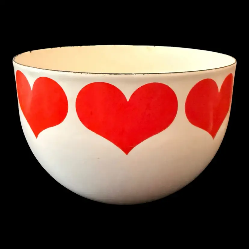 Kaj Franck White 1960’s Enamel Metal Bowl With Red Hearts design 6.25”x4”