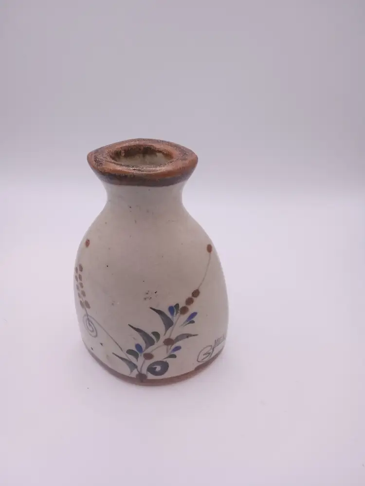 MEXICO POTTERY VASE-WITH BIRD FERN  - 4”  signed