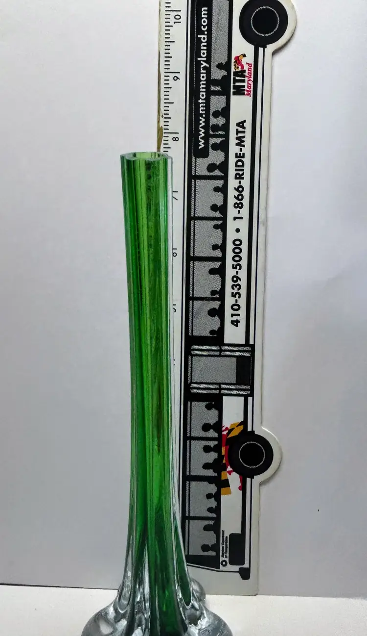 Emerald Green Stem Vase Elephant Foot Style Glass Classic Style