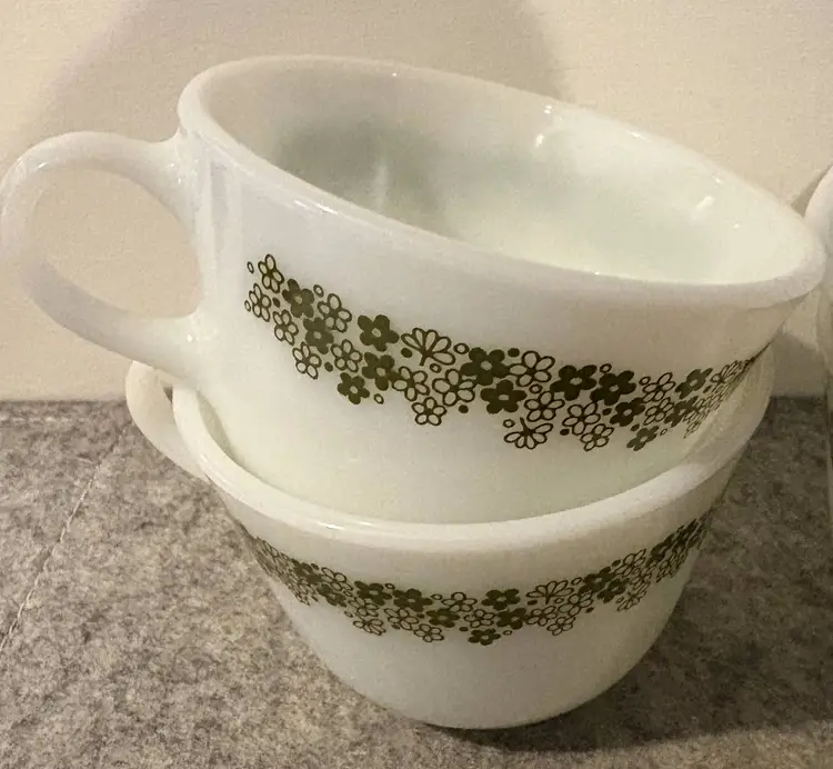 4 Pyrex White With Green Flowers Coffee Cups/ Crazy Daisy Design  # 2987