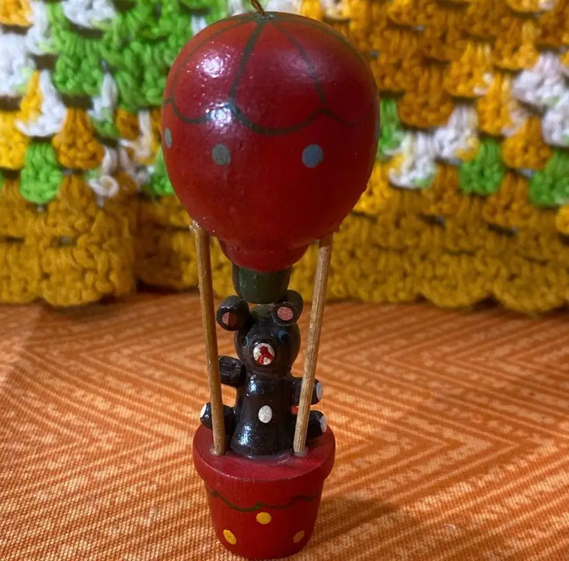 VTG Wooden Hot Air Balloon Bear Ornament