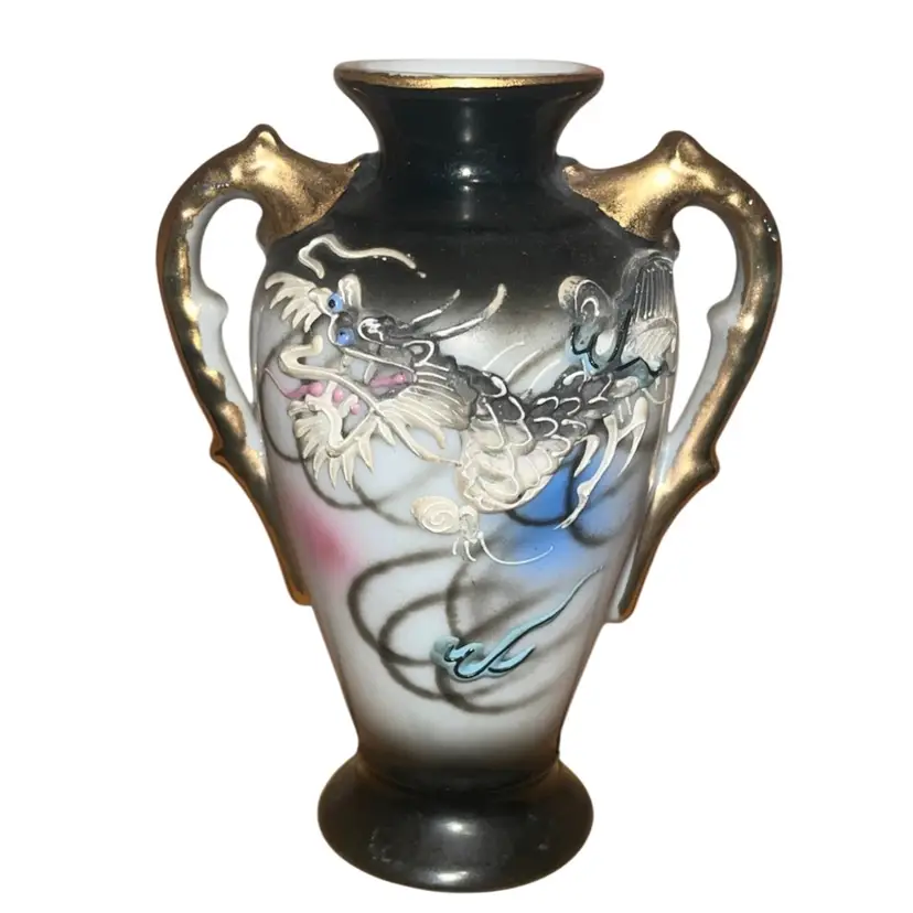 SALE! 25% Off! Dragonware Japan Vase 🐉
