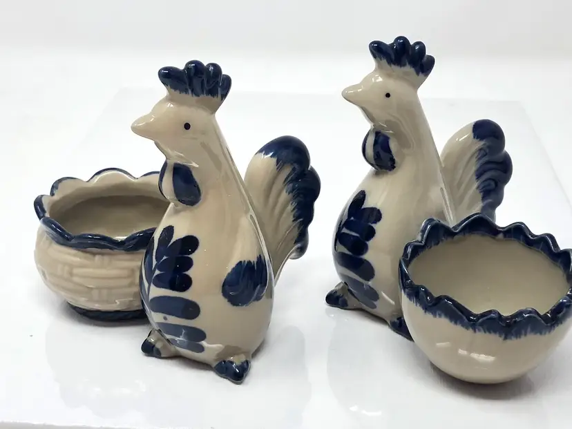 Blue and Gray Pottery Chicken Egg Cups