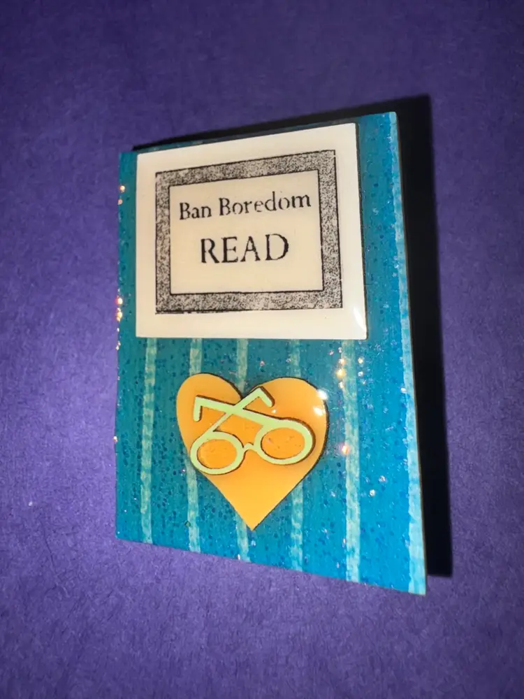 👀LOOK Y’ALL! 👀 IT’S A BOOK!! 📚 This Is A Figural Book Pin By Lucinda!!  I Love This So Much!  🩵 “Ban Boredom … READ” ~ See Pics For Dimension 📚📚