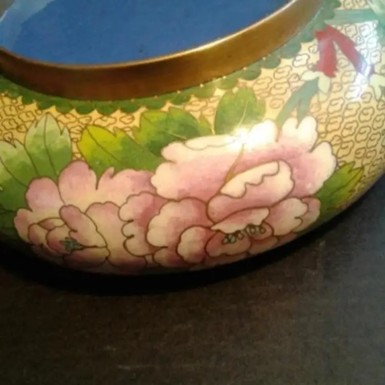 Antique Qing Dynasty Chinese Cloisonne Footed Bowl