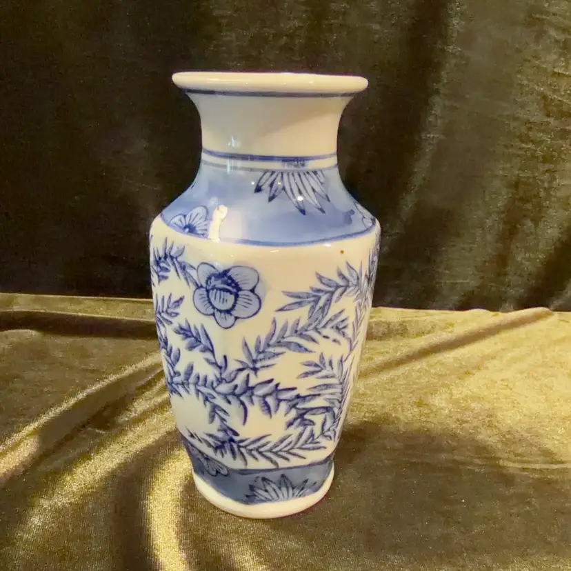6” Chinoiserie Bud Vase