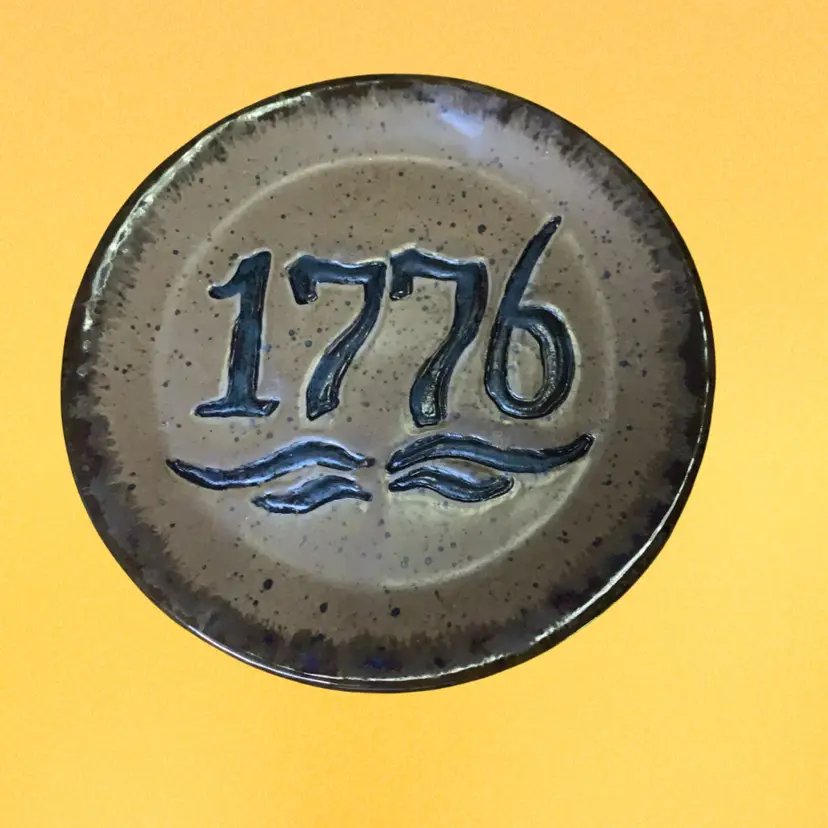 17a. 1776 Stoneware Plate