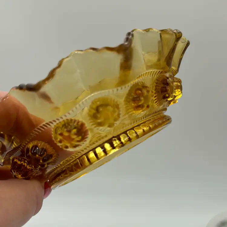 Art Deco Amber Berry Bowl Dish 1909 1928 With Ruffled