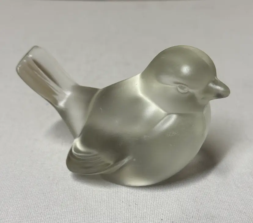 Fenton Clear Satin Glass Bird Figurine 4 x 3 x 3"