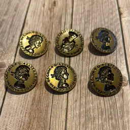 Elizabeth The Second VTG Buttons Set Of 6   
Free Shipping