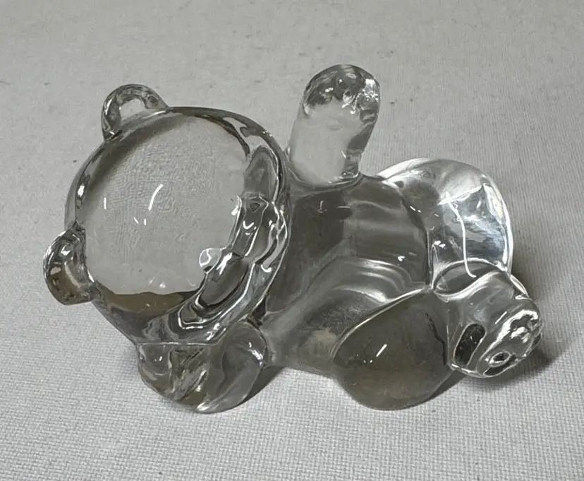Fenton Art Glass Reclining Bear Figurine Clear Approx 4"