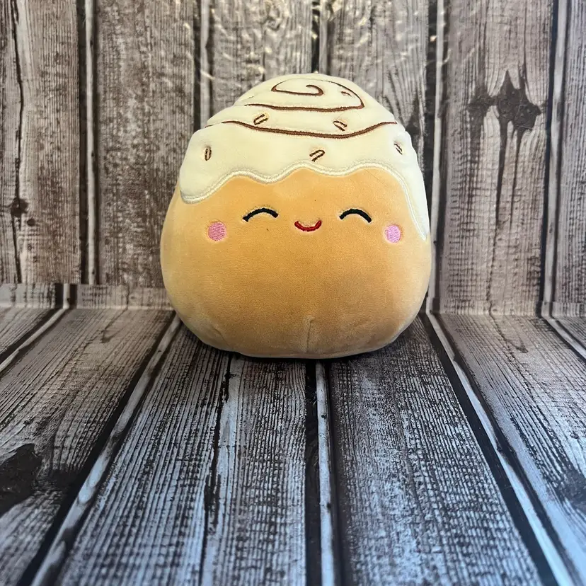 Squishmallow Chanel The Cinnamon Roll Plush 5" Stuffed Animal Kellytoy