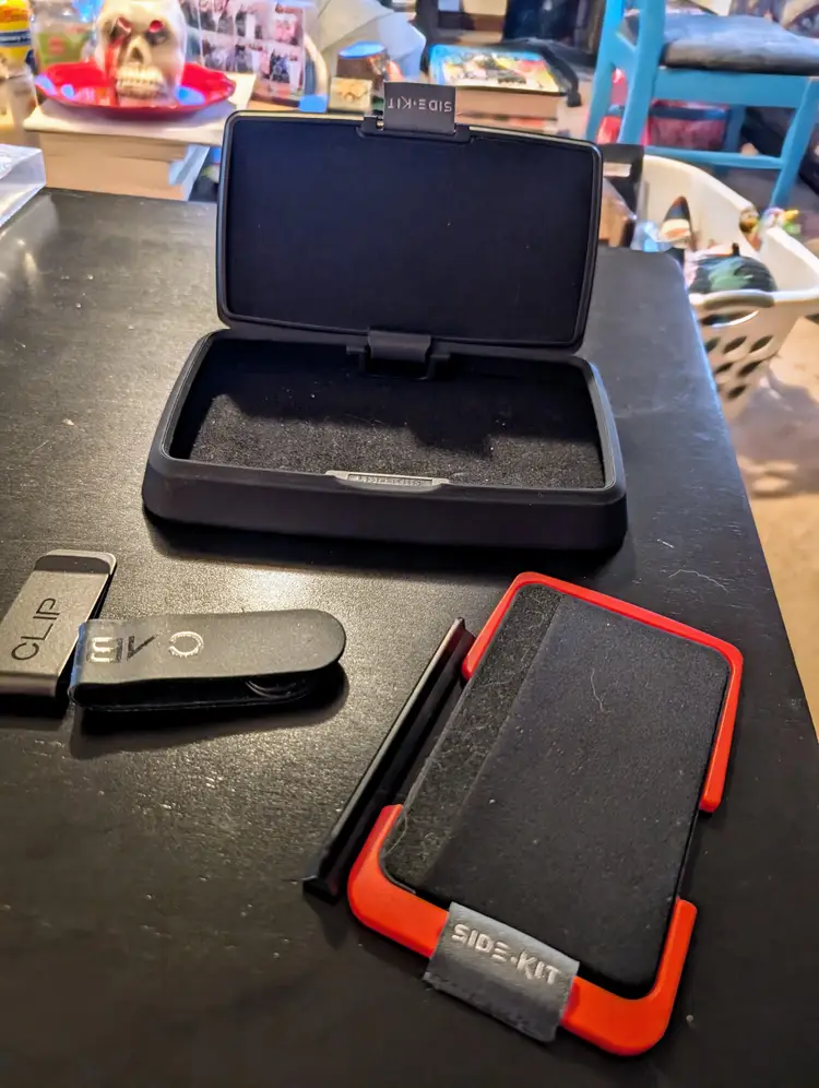 SIDEKIT: MODULAR POCKET SIZED EVERYDAY CARRY