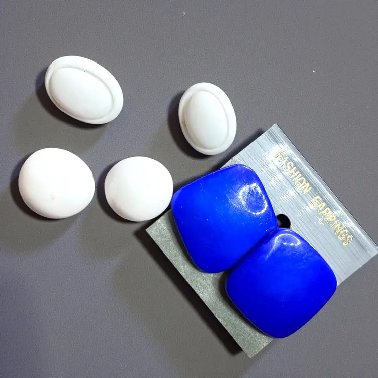 3 Pair Of Pierced Post Plastic Earrings - 1 Blue NOS - 2 White