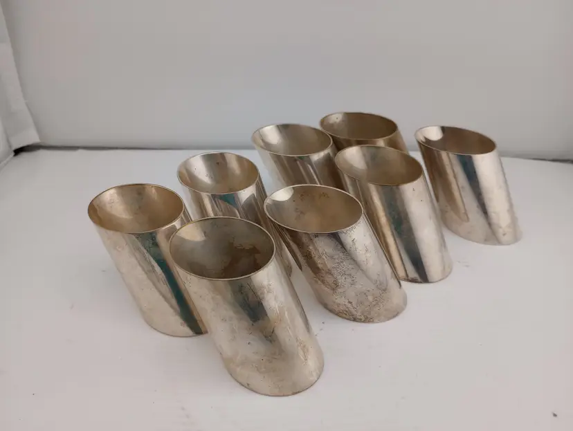 Set of 8 modern silver tone napkin rings