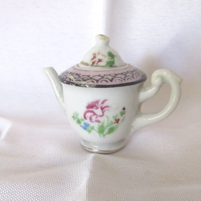 Mini China Teapot Made in Japan?