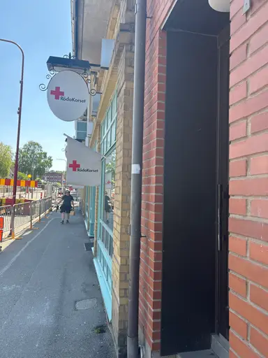 Shop With Me At RödaKorset Jönköping 