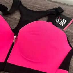 Victoria’s Secret Sports Bra Size 36D