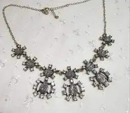 Vintage Charming Charlie antique style necklace with rhinestones, silver sparkle