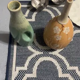 (2) Vase