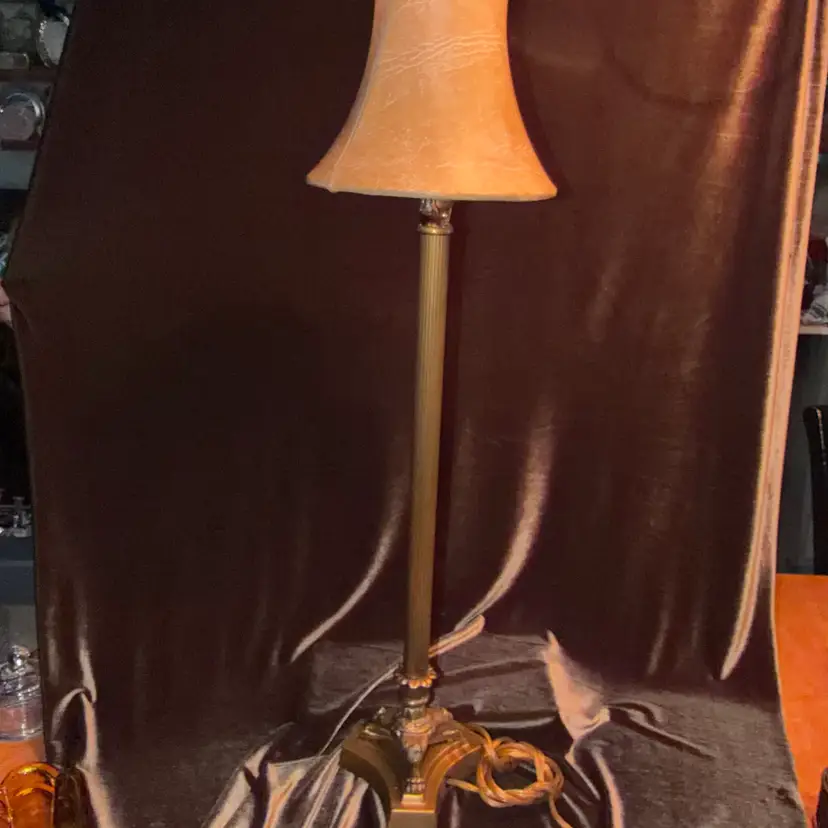Bombay Company Traditional Table Lamp with Paw Feet With original faux leather lampshade ~31.5” Tall x 6.5” Wide at base