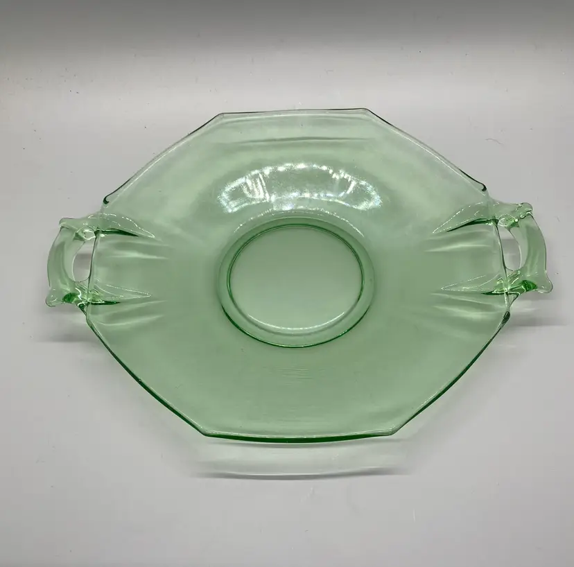 Heisey 2 Handle Green Depression Glass Octagon Moongleam Serving Plate