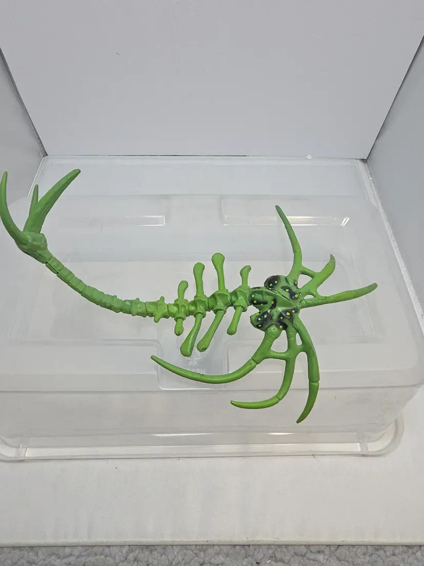 Spawn Exo Skeleton Spine Part Only Series 5 McFarlane Toys 1996 9" (C5)
