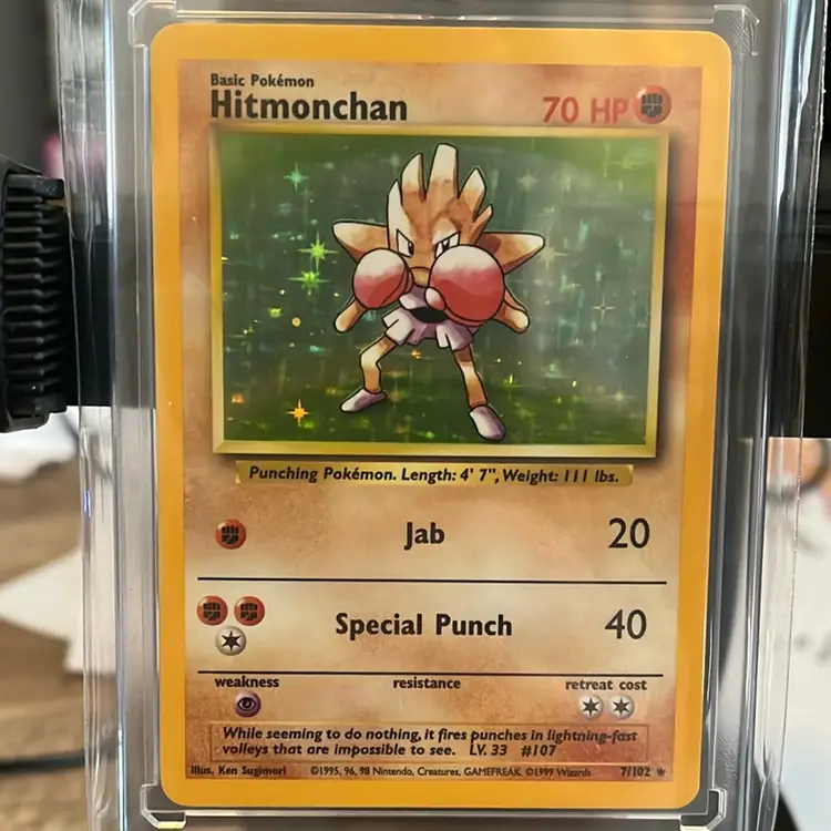 Hitmonchan (7/102) Holo Rare 1999 Pokémon Base Set.