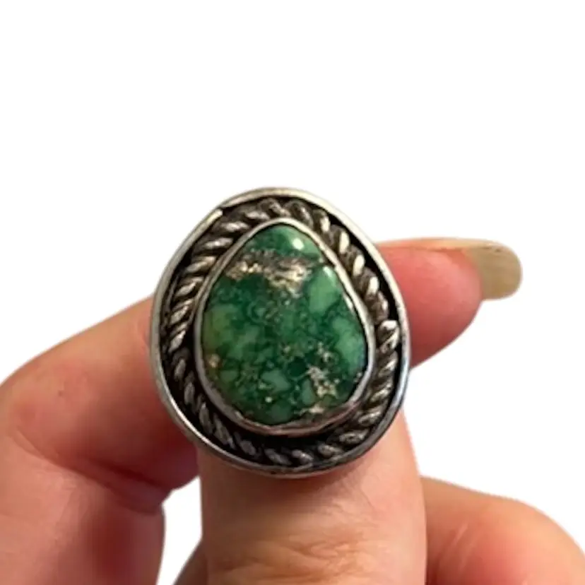 Vintage Native American Artist Signed "Z" Green Turquoise Sterling Silver Ring Size 5, 8g
