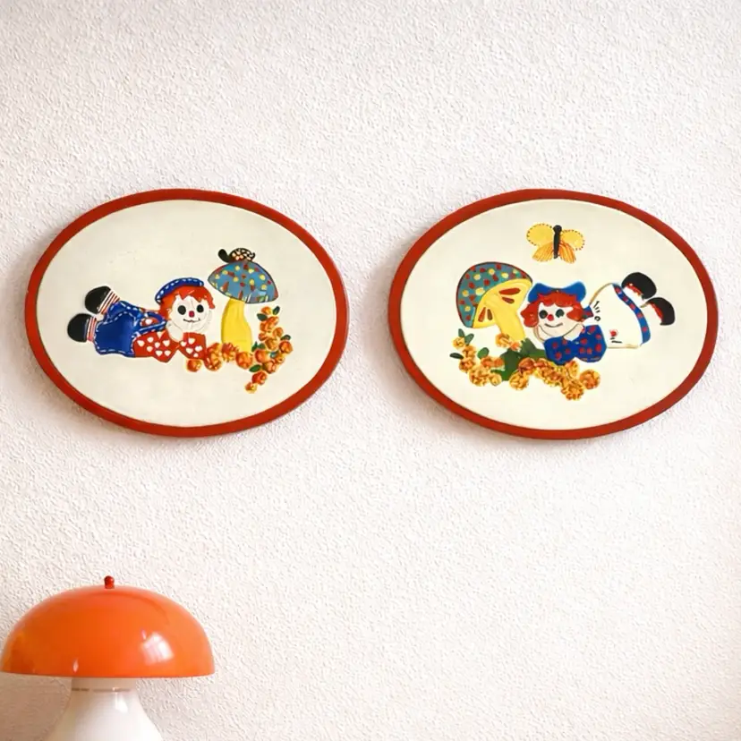 Vintage 70s Raggedy Ann and Andy Oval Ceramic Chalkware Wall Hangings