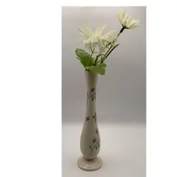 Lenox rose Manor Bud vase with 24K gold trim 7 1/4 inches tall U. S. A. Valentine