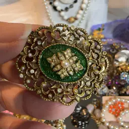 Vintage Coro Gold Tone Floral With Green Enamel And Faux Pearl Brooch (TLC)