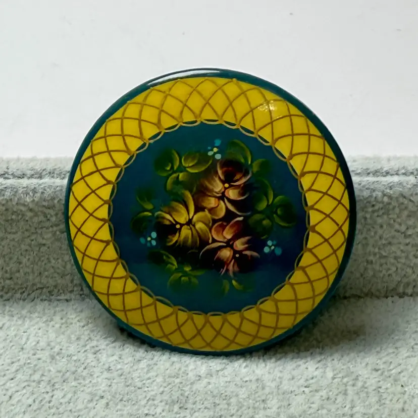 Vintage Russian Lacquer Wood Brooch Folk Art Miniature Yellow Floral Filigree 98