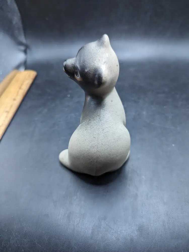 Vintage Pigeon Forge Pottery Tenn. Ceramic Bear Figurine Pottery Ombre Two Tone Black and Tan