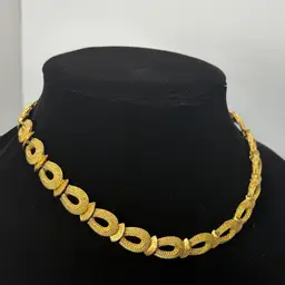 Vintage MONET Textured Oval Linked Chain Necklace 14"