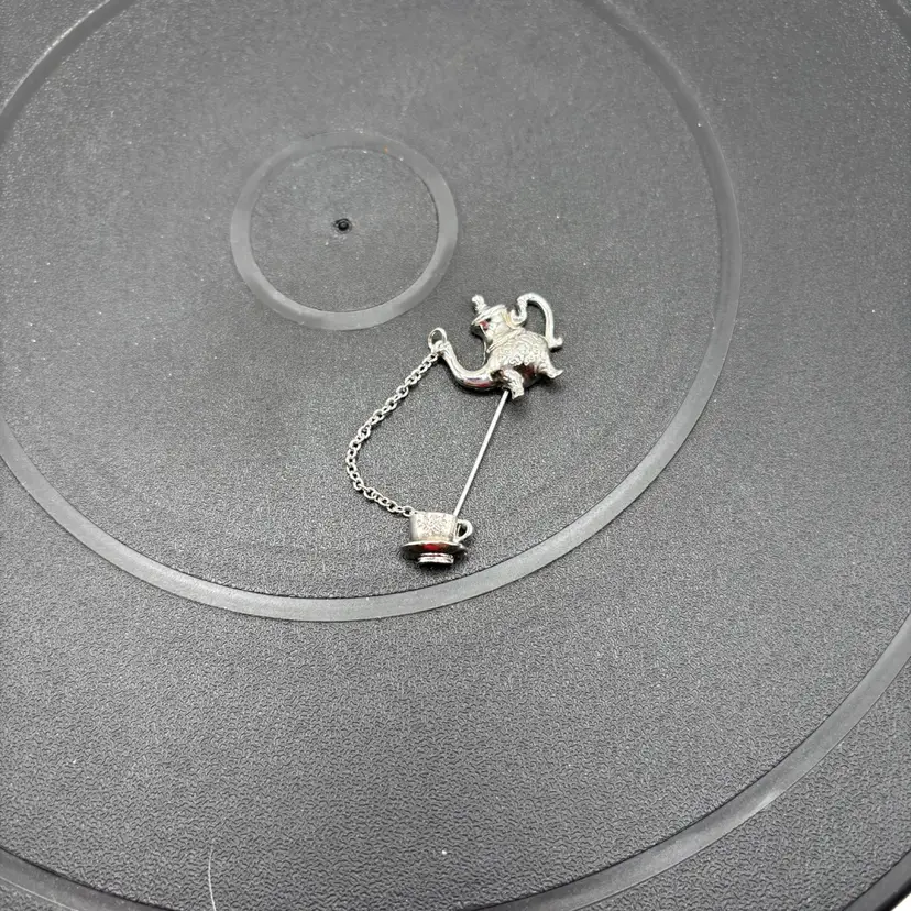 Avon Tea Pot And Cup Stick Pin